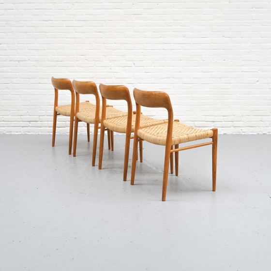 Image 1 of Niels Möller Model 75 Eetkamerstoelen 