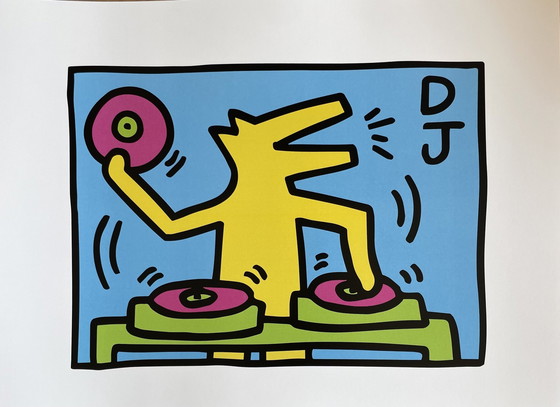 Image 1 of Keith Haring (1958-1990), Zonder titel (Dj) 1983, gelicentieerd door Artestar Ny, gedrukt in Groot-Brittannië.