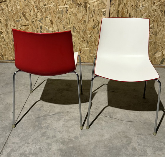 Image 1 of Arper Catifa 46 Design Stoel - Wit/Rood Kunststof