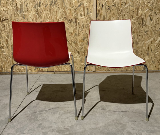 Image 1 of Arper Catifa 46 Design Stoel - Wit/Rood Kunststof