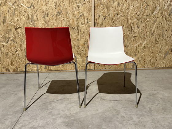 Image 1 of Arper Catifa 46 Design Stoel - Wit/Rood Kunststof