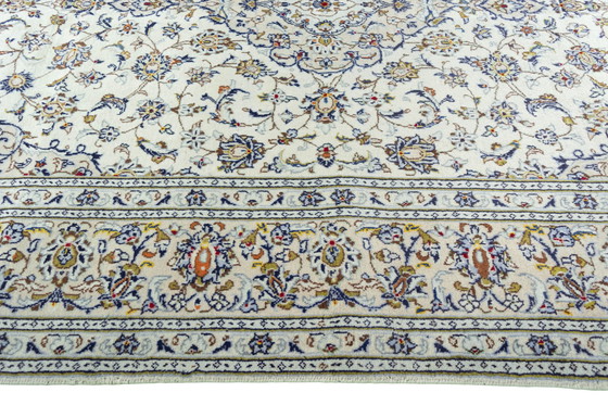 Image 1 of 303 X 196 Cm Handgeknoopt Keshan Vloerkleed In Beige