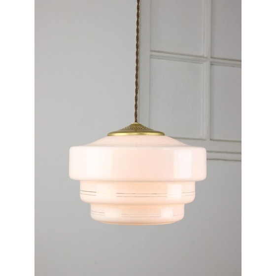 Image 1 of Mid Century Cascade hanglamp van messing en opaline