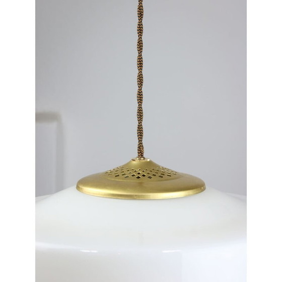 Image 1 of Mid Century Cascade hanglamp van messing en opaline