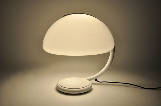 Image 1 of Witte Serpente tafellamp van Elio Martinelli voor Martinelli Luce, 1960