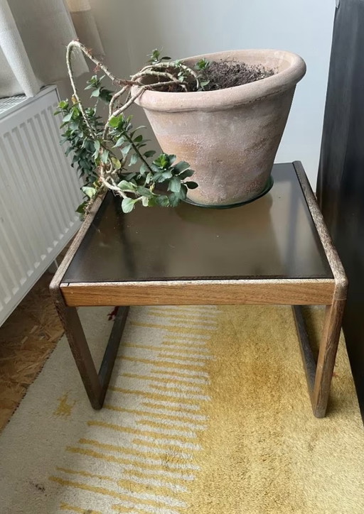 2x Vintage Bijzettafel donker glas hout