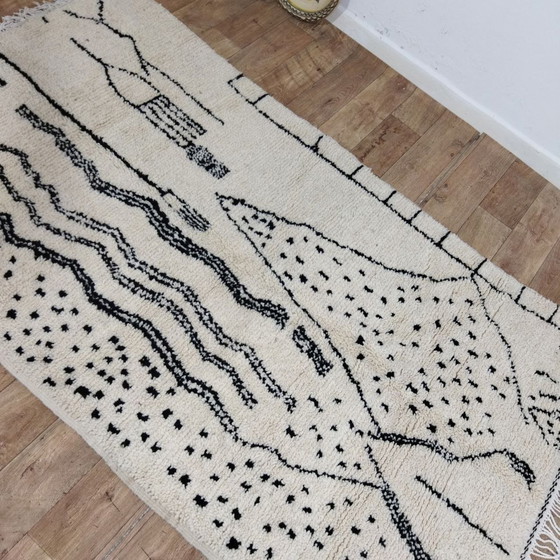 Image 1 of Tapis Berbère Noir Et Blanc Artisanat Marocain - Marokkaans Berber Tapijt In Zwart En Wit Beni Ouarain