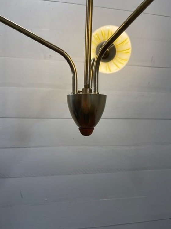 Image 1 of Vintage hanglamp ArtDeco 3xarm wit/geel glas koper