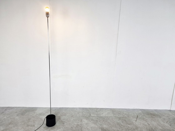 Image 1 of Minimalistische Italiaanse vloerlamp, jaren 70