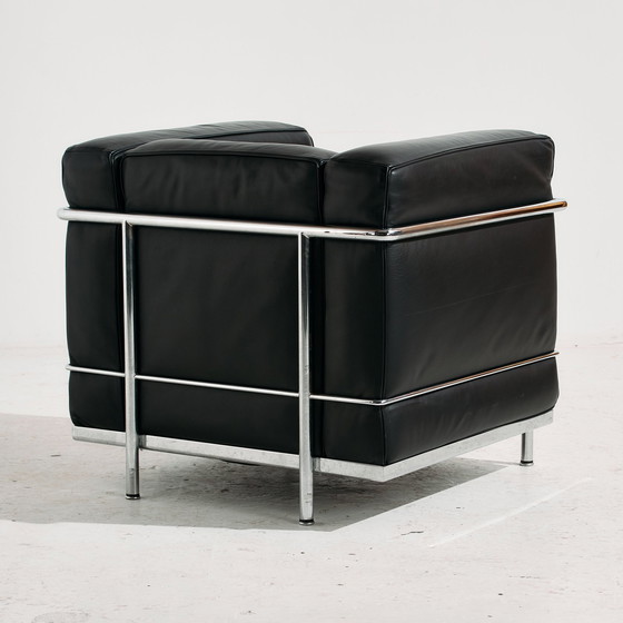 Image 1 of Lc2 fauteuil van Le Corbusier, Pierre Jeanneret en Charlotte Perriand voor Cassina