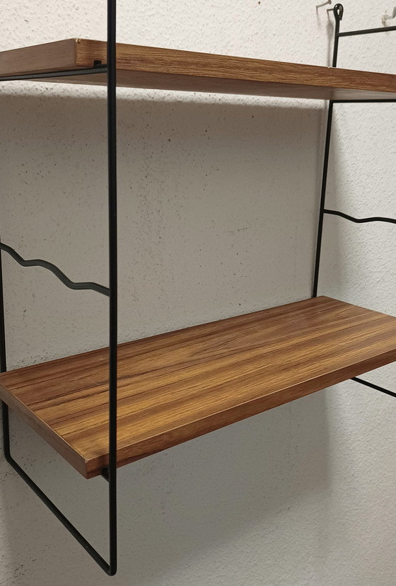 Image 1 of Vijftiger Jaren Wandrek Met Twee Planken 