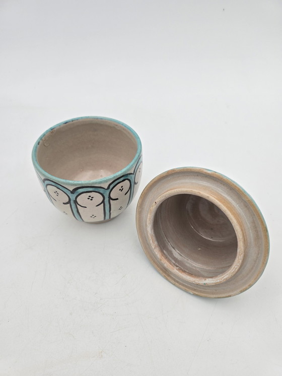 Image 1 of Marokkaanse blauw-witte keramische pot 19e eeuw