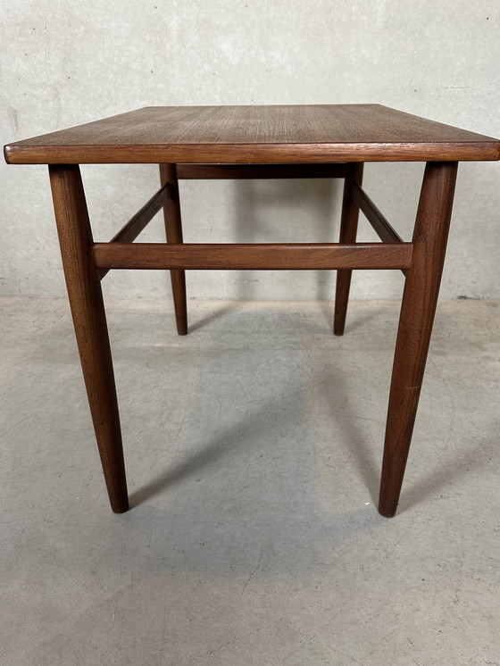 Image 1 of Vintage Bijzettafel - Teak - O.M.F.