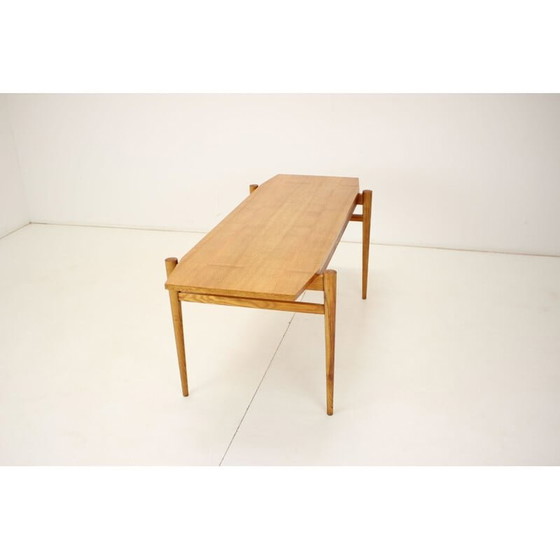 Image 1 of Vintage eiken vergadertafel van Dřevotvar, Tsjechië 1970