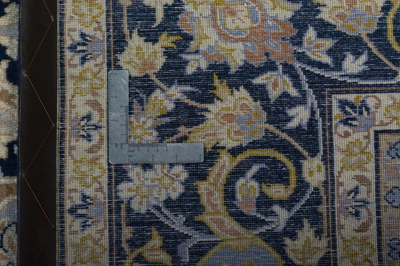 Image 1 of Handgeknoopt Keshan Kurk Oosters Tapijt - 323 X 228 Cm