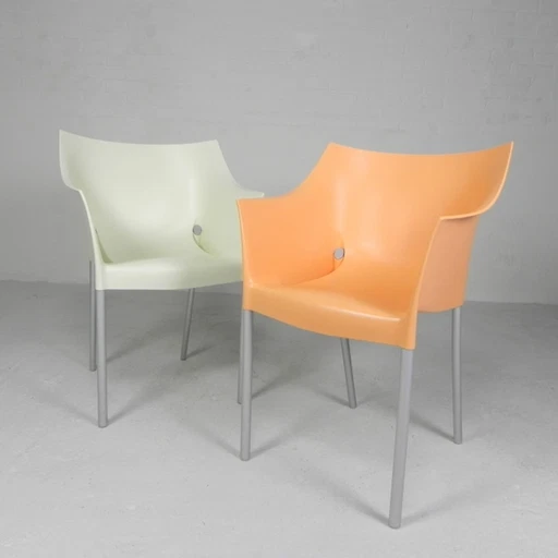 2x Kartell Dr NO stoelen door Starck