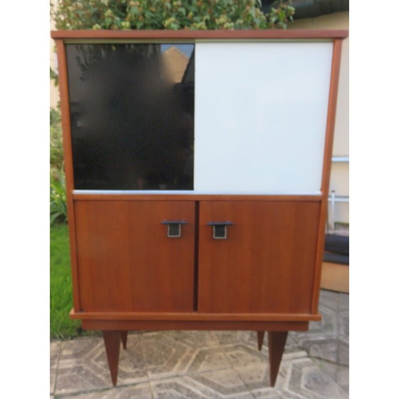 Image 1 of Vintage highboard met glazen schuifdeuren, Frankrijk 1955