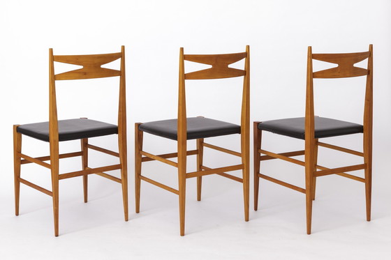 Image 1 of 3 Vintage eetkamerstoelen 1970S - Duits ontwerp