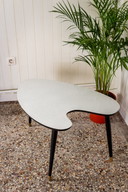 Vintage tripod salontafel