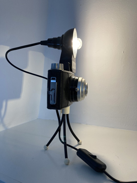 Image 1 of Vintage Cameralamp Met Retro Flits