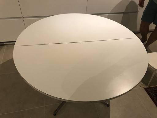 Eetkamertafel