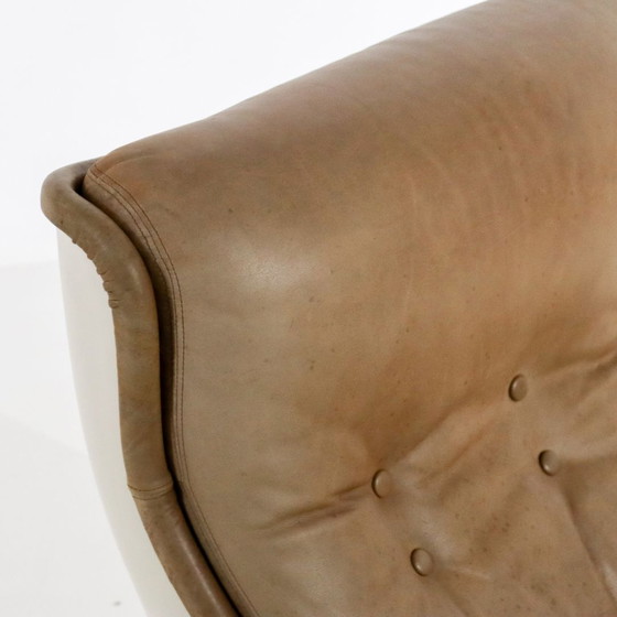 Image 1 of Airborne Orchid Fauteuil Michel Cadestin