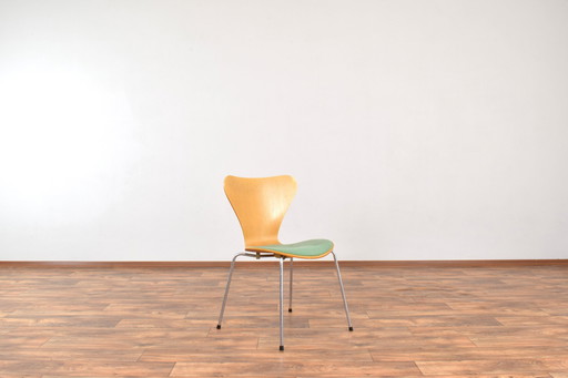 Mid Century Model 3107 Stoelen Van Arne Jacobsen Voor Fritz Hansen, 1987