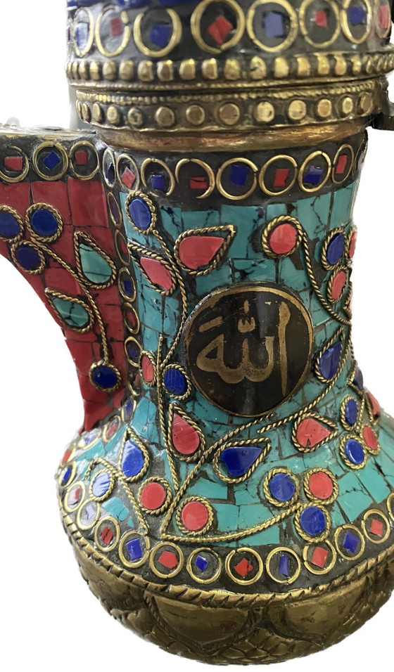 Image 1 of Unieke Handgemaakte Bronzen Theepot Uit Kashmir Met Edelstenen