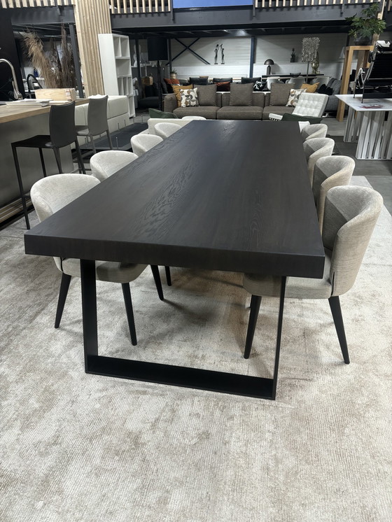 Image 1 of Minotti Aston Dining Chairs 8 Beschikbaar In Showroom Conditie 