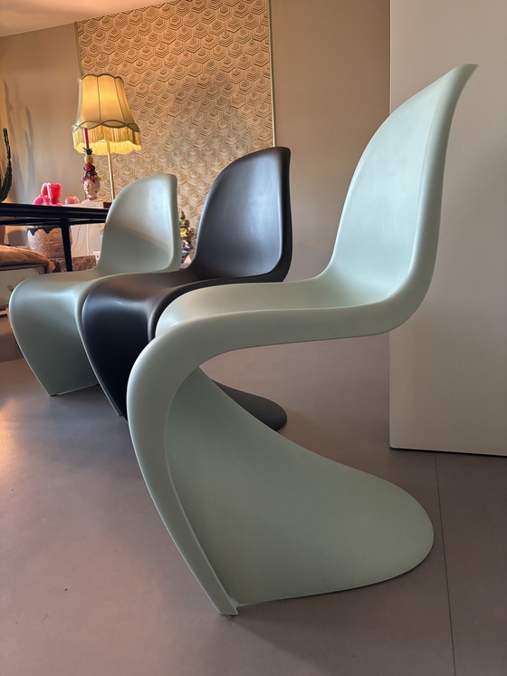 Image 1 of 3x Vitra Panton Stoelen