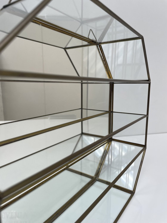 Image 1 of Messing wand vitrine kastje octagon