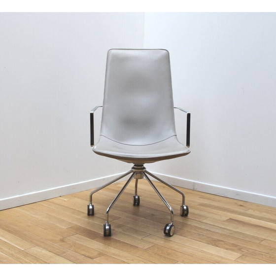 Image 1 of Set van 8 vintage Comet bureaustoelen in chroom aluminium en beige gebeitst leer voor Lammhults