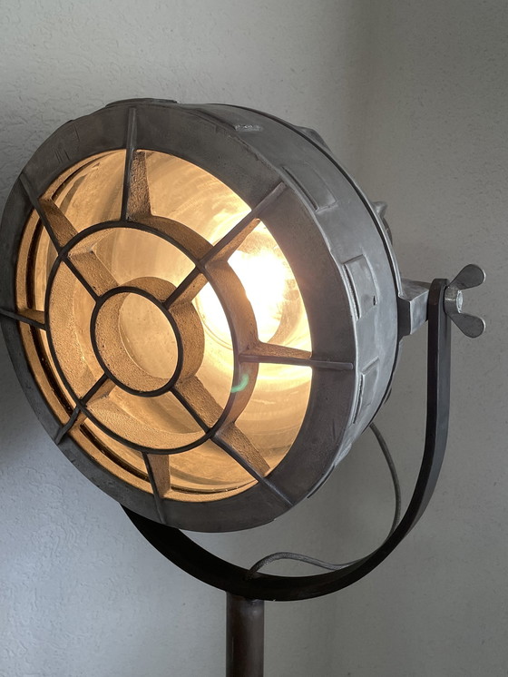 Image 1 of Industriële staande lamp