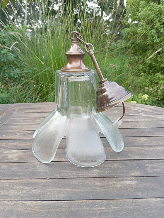 Image 1 of Dikke glazen bloemblaadjes hanglamp, Vintage