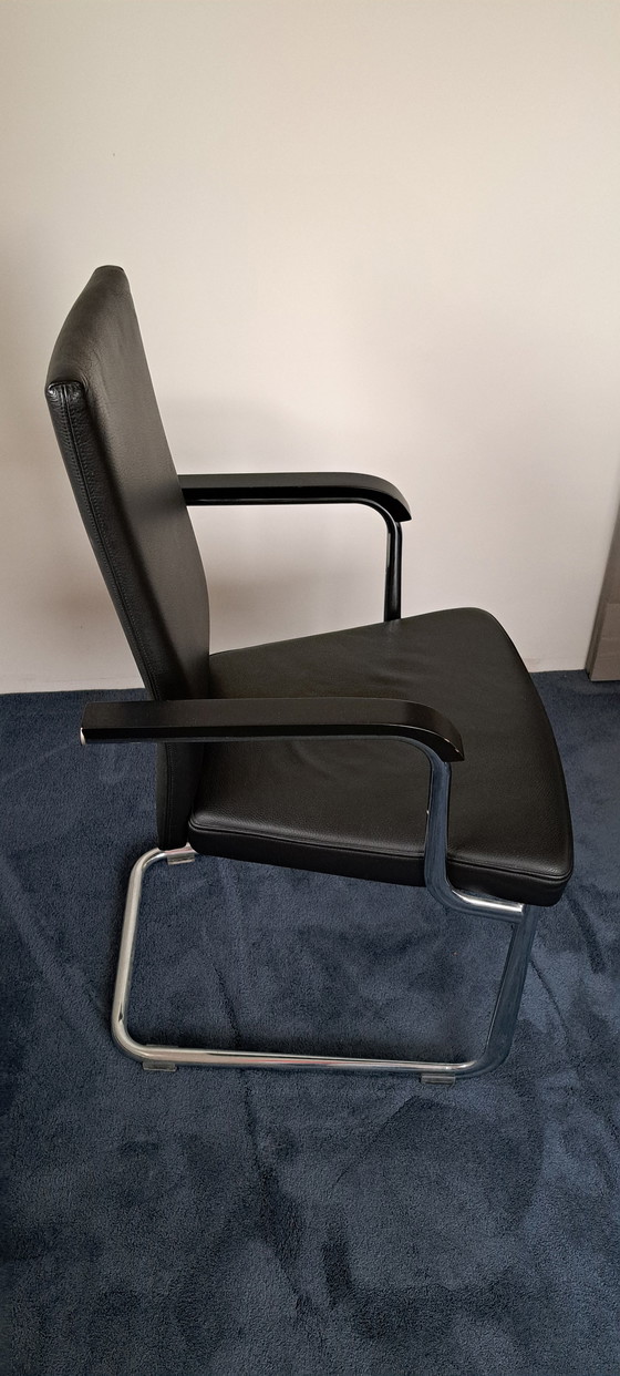 Image 1 of Tecta D21P chair