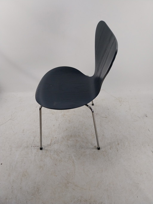 1 X Vlinderstoel Door Arne Jacobsen Voor Fritz Hansen Denmark. 