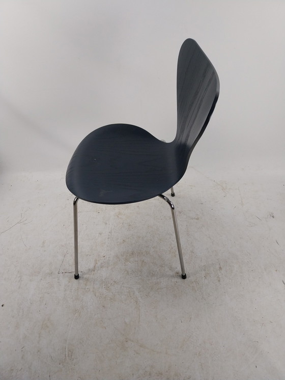 Image 1 of 1 X Vlinderstoel Door Arne Jacobsen Voor Fritz Hansen Denmark. 