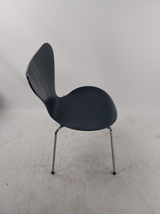 Image 1 of 1 X Vlinderstoel Door Arne Jacobsen Voor Fritz Hansen Denmark. 