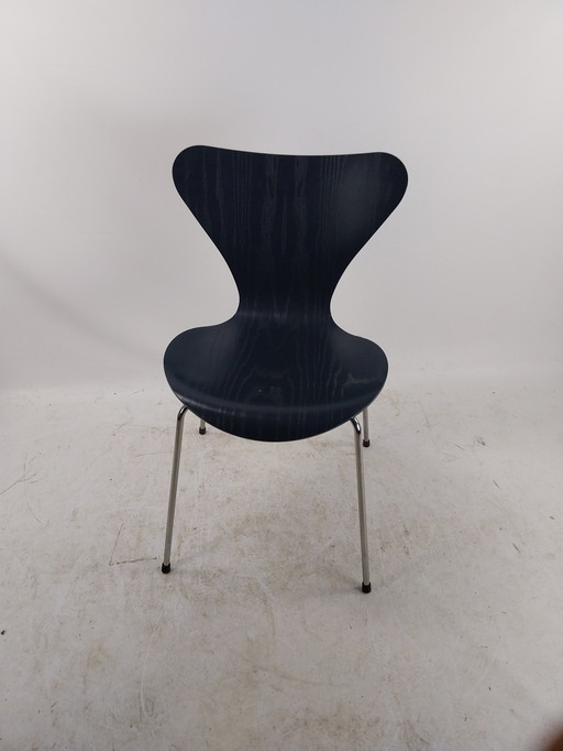 1 X Vlinderstoel Door Arne Jacobsen Voor Fritz Hansen Denmark. 