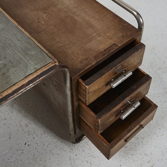 Image 1 of Vintage metalen bureau