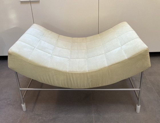 Image 1 of Leolux Volare Fauteuil En Hocker Lindegroen