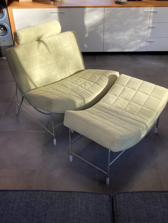 Image 1 of Leolux Volare Fauteuil En Hocker Lindegroen