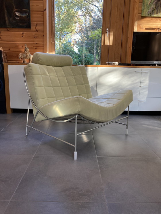 Image 1 of Leolux Volare Fauteuil En Hocker Lindegroen