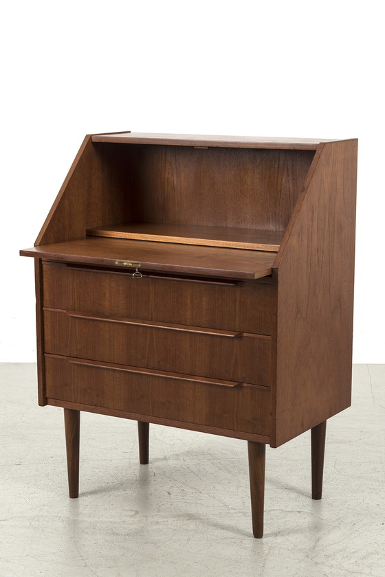 Image 1 of Deense secretaire