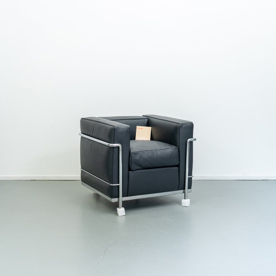 Image 1 of Cassina LC2 fauteuil by Le Corbusier