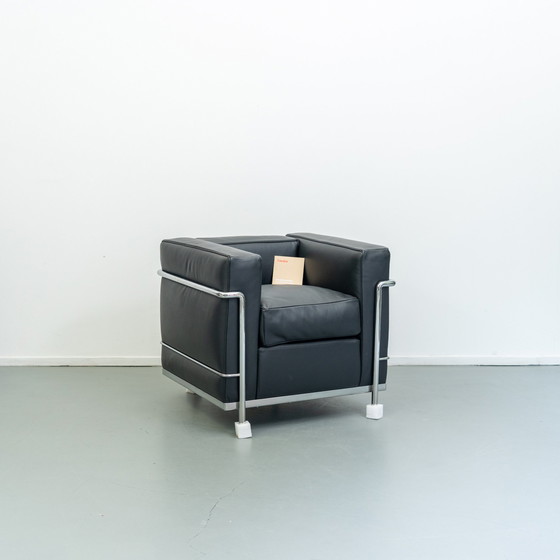 Image 1 of Cassina LC2 fauteuil by Le Corbusier