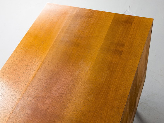 Image 1 of Vintage notenhouten ladekast, jaren 60