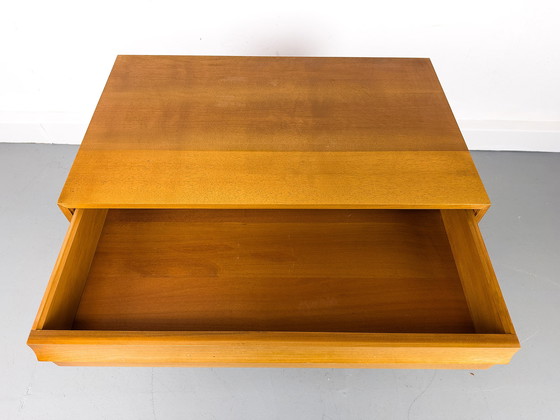 Image 1 of Vintage notenhouten ladekast, jaren 60