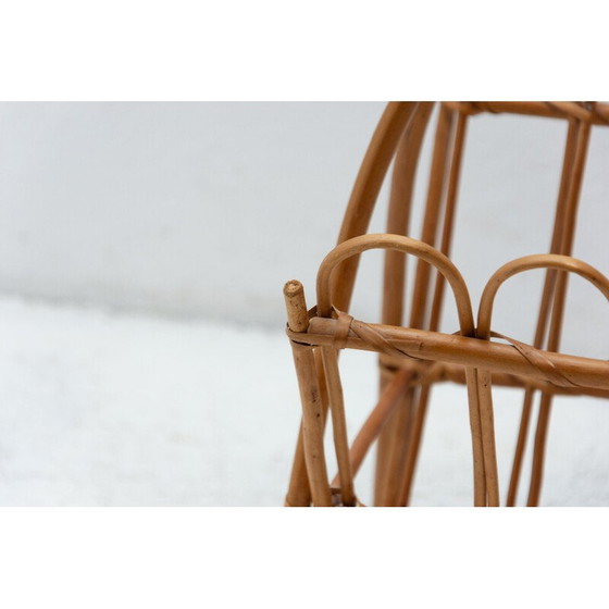 Image 1 of Mid century rotan tijdschriftenrek van Jan Kalous voor Úluv, Tsjecho-Slowakije 1960
