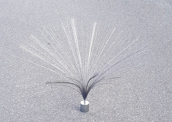 Image 1 of Kinetisch spuitbeeld van Harry Bertoia